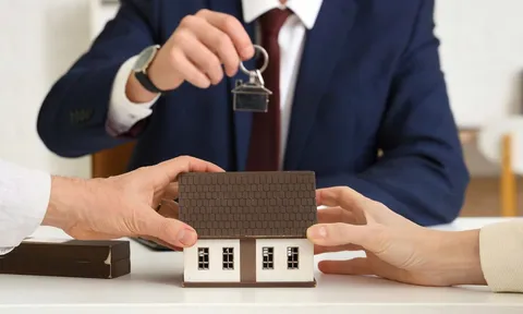 Quyền bình đẳng của vợ, chồng đối với tài sản chung - Thực tiễn áp dụng và kiến nghị hoàn thiện