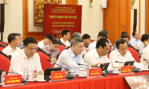 Dịch vụ công trực tuyến phải thực chất, giảm thời gian, chi phí cho người dân và DN