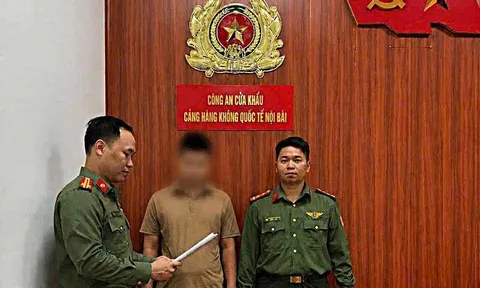 Liên tiếp phát hiện 'cò mồi' tại sân bay Nội Bài, môi giới hành khách để hưởng tiền chênh lệch