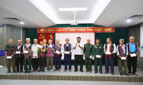 Triển khai chính sách mới đối với Người có uy tín đúng đối tượng, hiệu quả