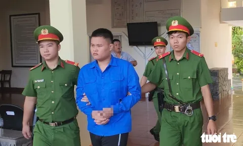 Cự cãi sau trận đá gà, nam thanh niên mang bom xăng tìm đối thủ để tấn công