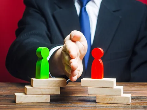 Pháp luật kiểm soát xung đột lợi ích trong hoạch định chính sách kinh tế