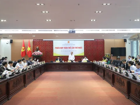 Xem xét 5 dự án luật quan trọng: Đề cao phân quyền, chuyển đổi số và hoàn thiện thể chế phục vụ người dân, doanh nghiệp