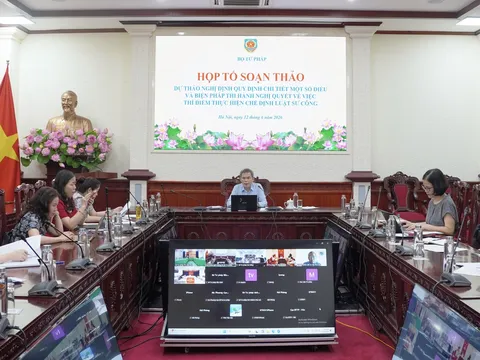 Hoàn thiện hành lang pháp lý đồng bộ, thống nhất về luật sư công