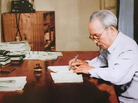 Hệ giá trị chân - thiện - mỹ trong tư tưởng Hồ Chí Minh