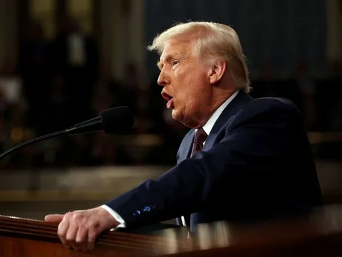 Tổng thống Mỹ Trump muốn Ukraine chấm dứt xung đột với Nga