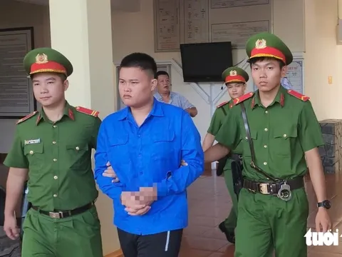 Cự cãi sau trận đá gà, nam thanh niên mang bom xăng tìm đối thủ để tấn công