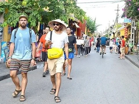 Những "nút thắt" và giải pháp thu hút du khách quốc tế đến Việt Nam